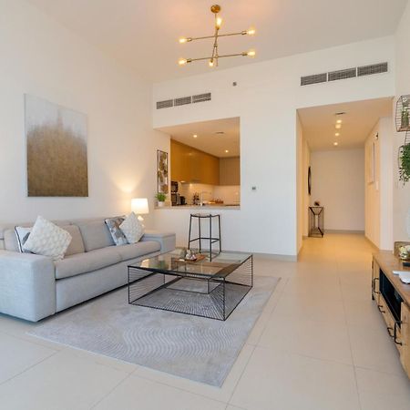 Appartement Cozy And Stunning Waterfront One Bed à Dubaï Extérieur photo