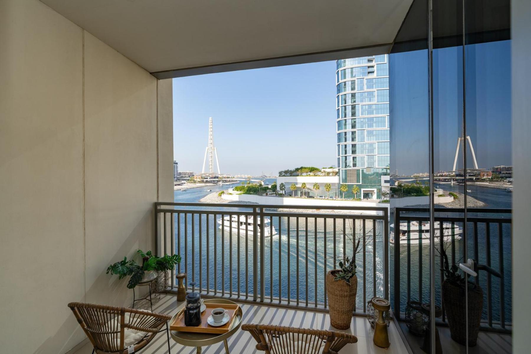 Appartement Cozy And Stunning Waterfront One Bed à Dubaï Extérieur photo